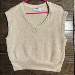 Cream colored cropped sweater vest